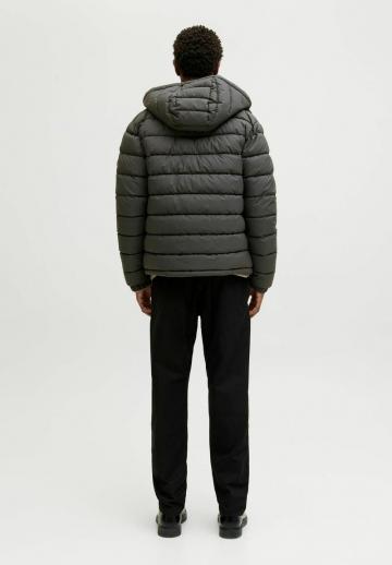 Зимняя куртка