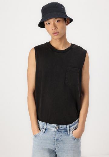 Узкие джинсы