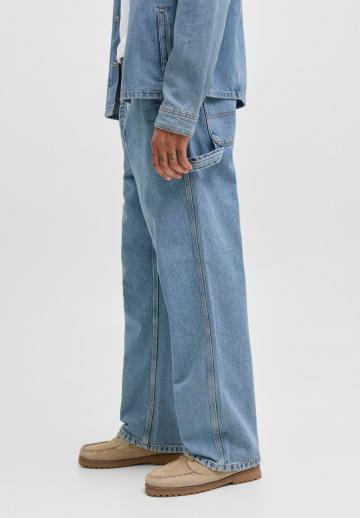 Свободные джинсы