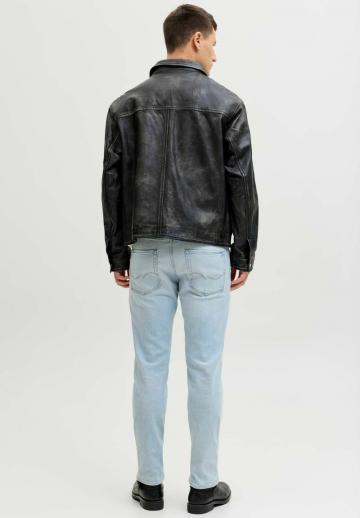 Узкие джинсы