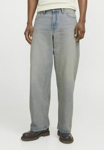 Свободные джинсы