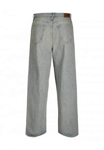 Свободные джинсы