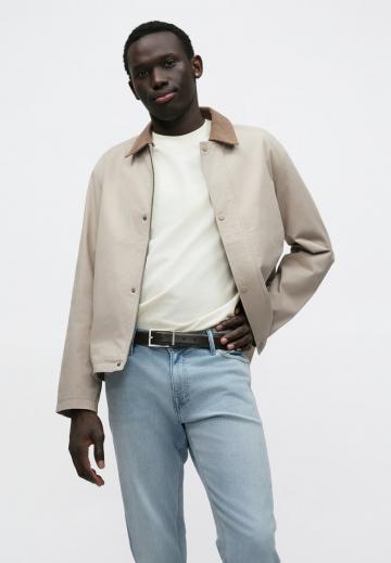 Узкие джинсы