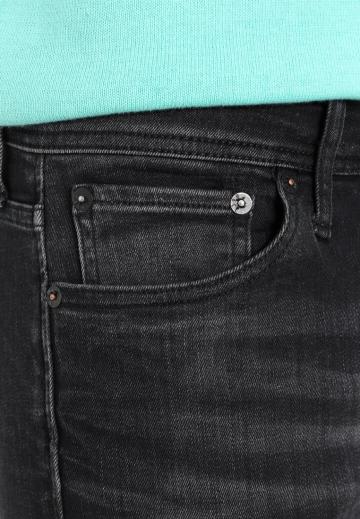 Узкие джинсы