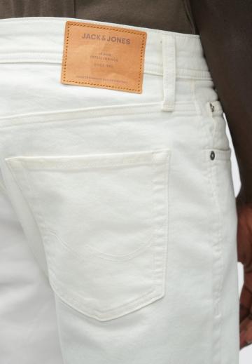 Узкие джинсы