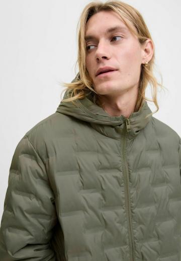 Зимняя куртка