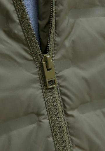 Зимняя куртка