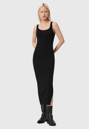 Вязаное платье