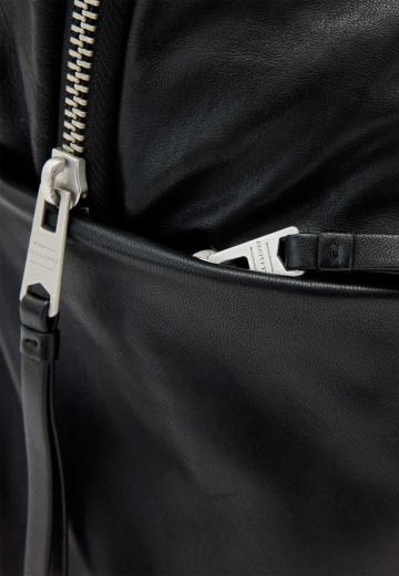 Кожаный рюкзак