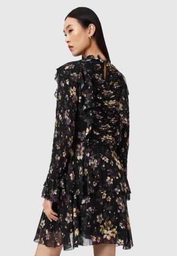 Короткое платье