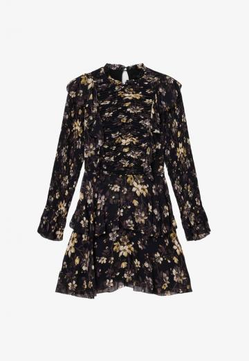 Короткое платье