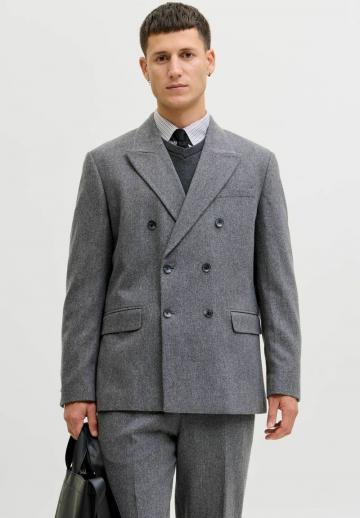 Короткое пальто