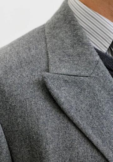 Короткое пальто