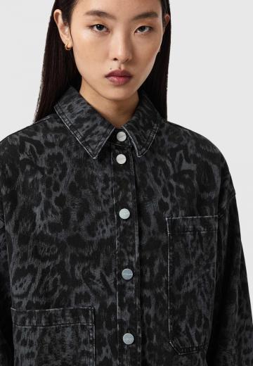 Джинсовая куртка