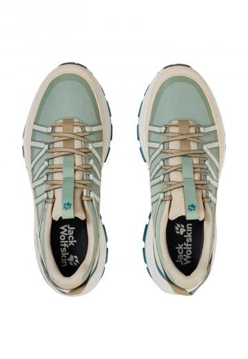 Походные кроссовки