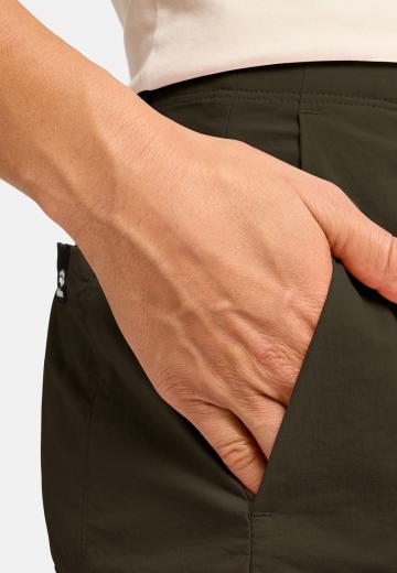 Юбка с накладными карманами