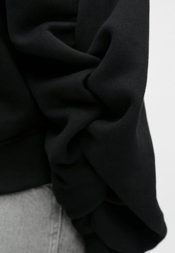 Пуловер с капюшоном