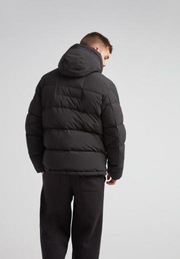 Зимняя куртка