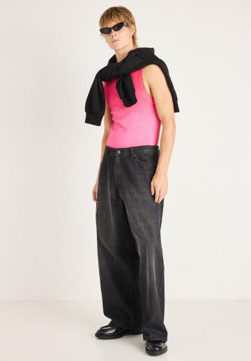 Свободные джинсы