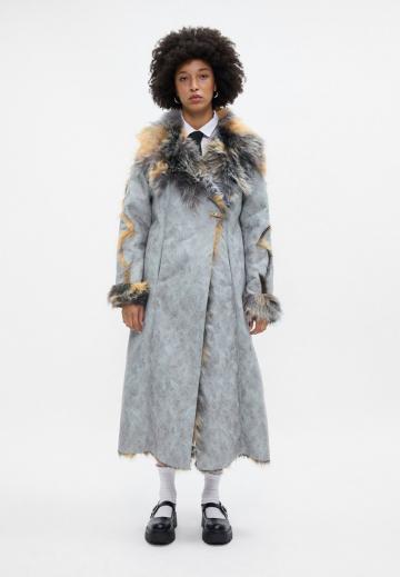 Пальто из искусственной кожи