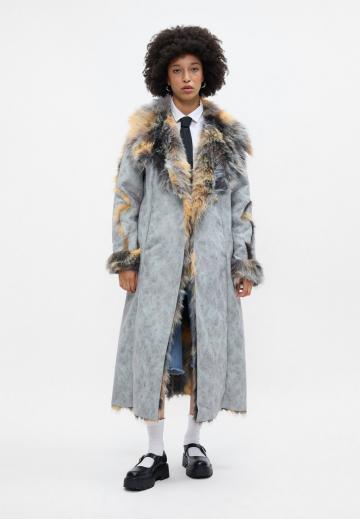 Пальто из искусственной кожи