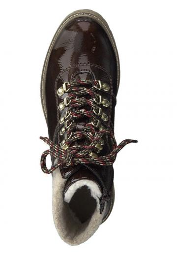 Ботинки на шнуровке