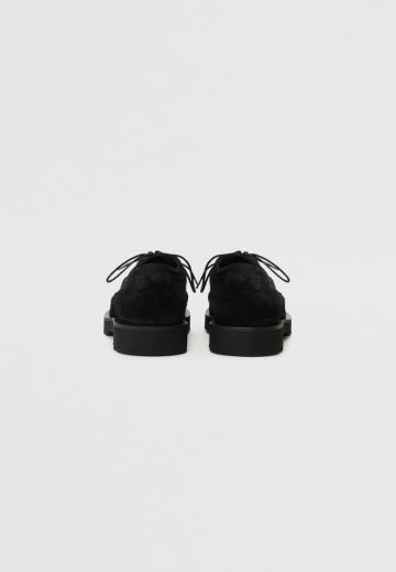 Ботинки на шнуровке