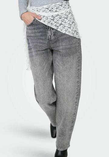 Свободные джинсы