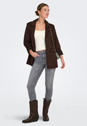 Узкие джинсы