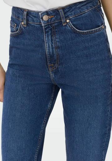 Джинсы