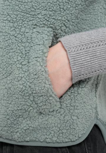 Пуховой жилет