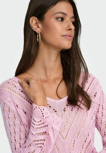 Пуловер с вырезом V