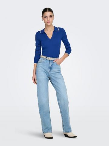 Пуловер с вырезом V