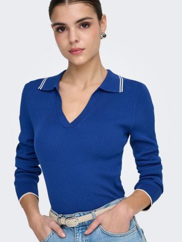 Пуловер с вырезом V