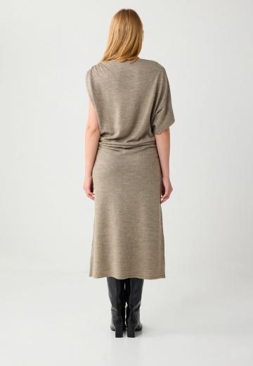 Вязаное платье