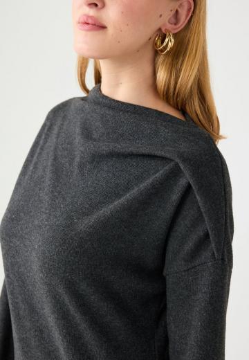 Вязаное платье