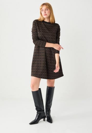 Короткое платье