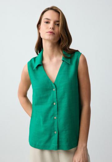 Блузка без рукавов