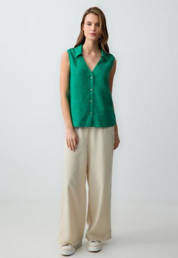 Блузка без рукавов