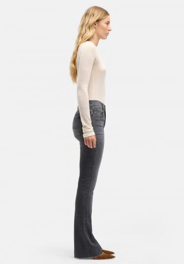 Клешеные брюки