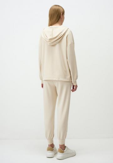 Куртка с накладнымит карманами