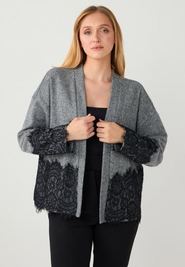 Вязаный жилет