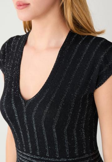 Вязаное платье