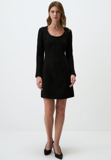Вязаное платье
