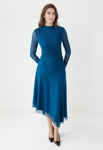 Вязаное платье