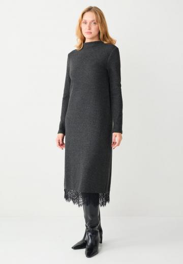 Вязаное платье