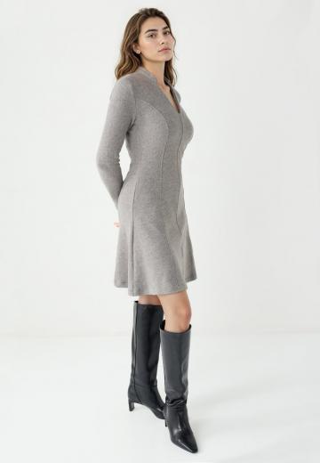 Вязаное платье