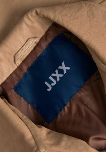 Байкерская куртка