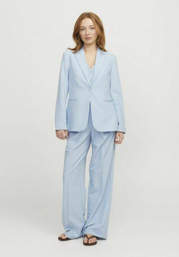 Длинный блейзер