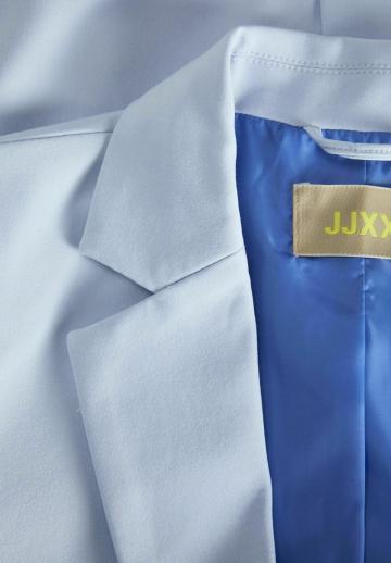 Длинный блейзер